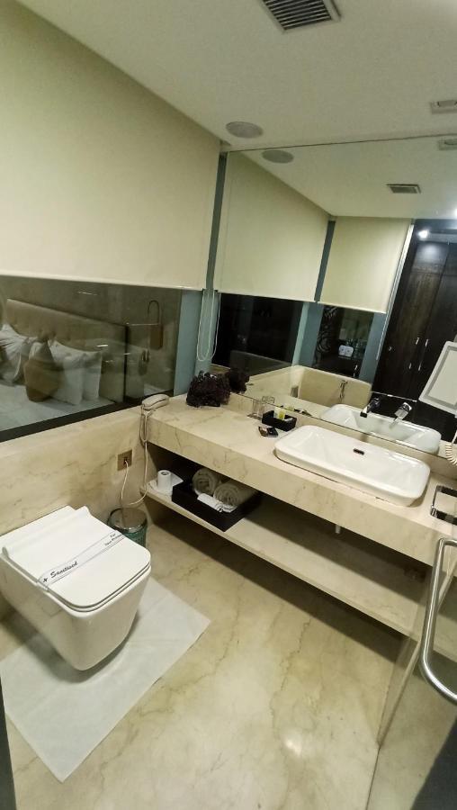 Kailash Parbat Hotel Lonavala Kültér fotó