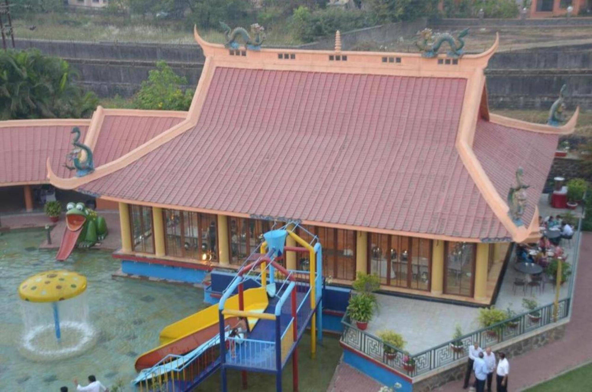 Kailash Parbat Hotel Lonavala Kültér fotó